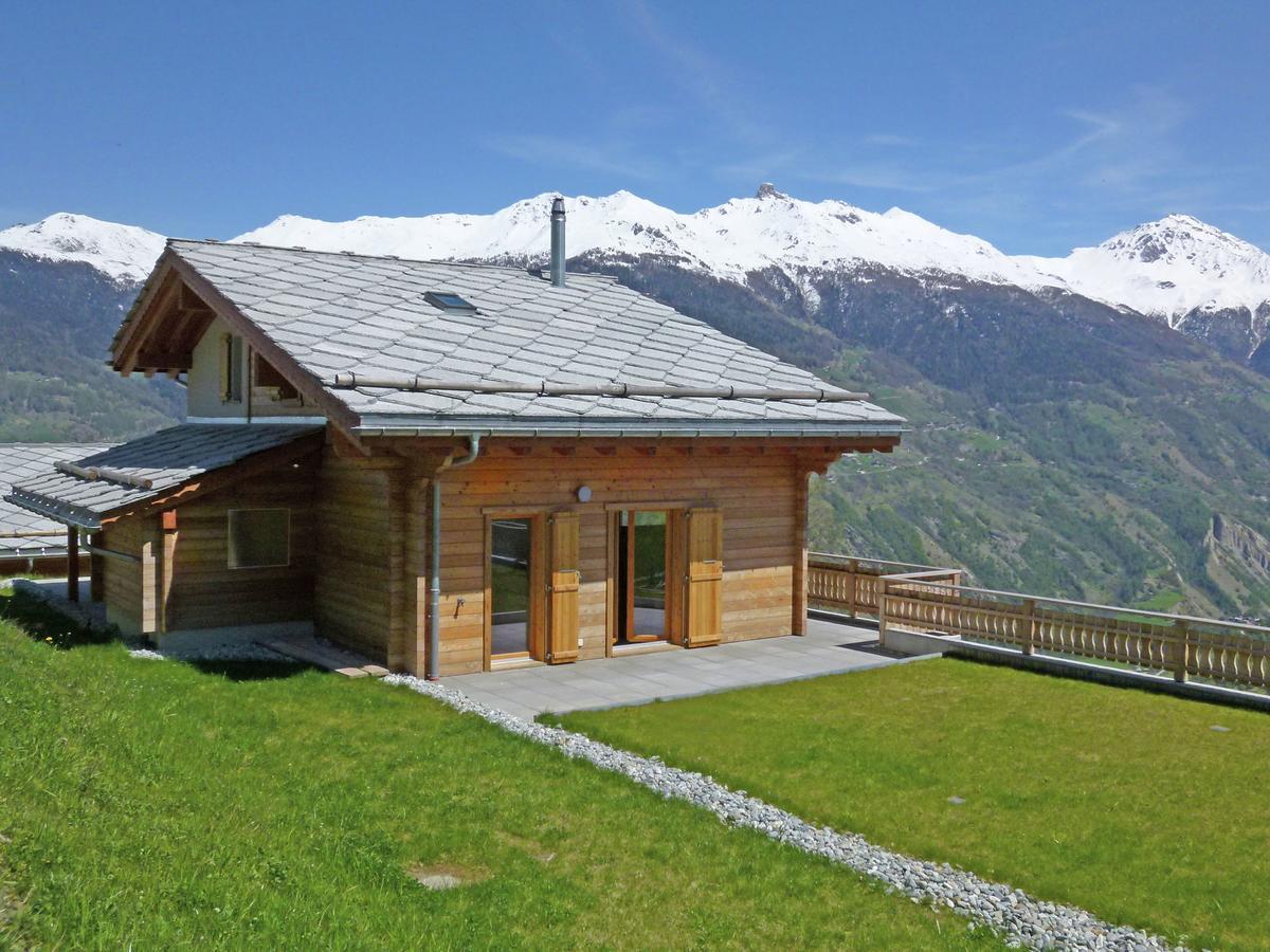 Mountain-View Chalet In Heremence With Terrace Buitenkant foto